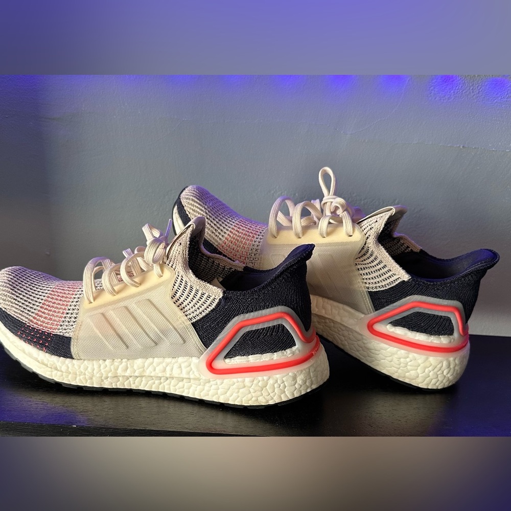 Ultraboost 19